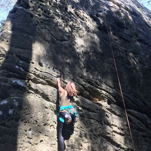 Meet your Posher, Claire - Picture 2 of 8